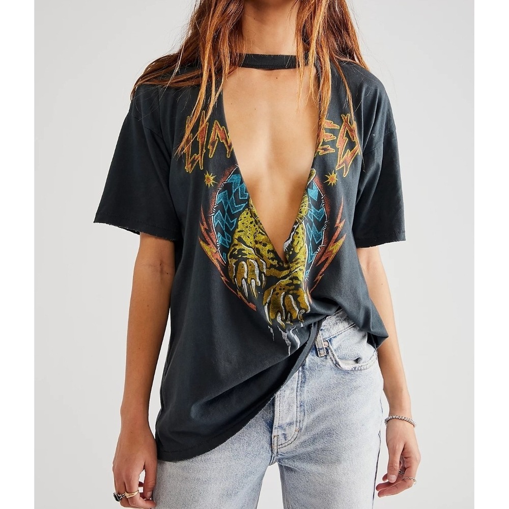 Free People Daydreamer Untamed V-Neck Cutout Graphic Tee Lagenlook Boho Relax L